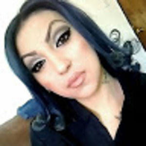 Meet your Posher, Esperanza